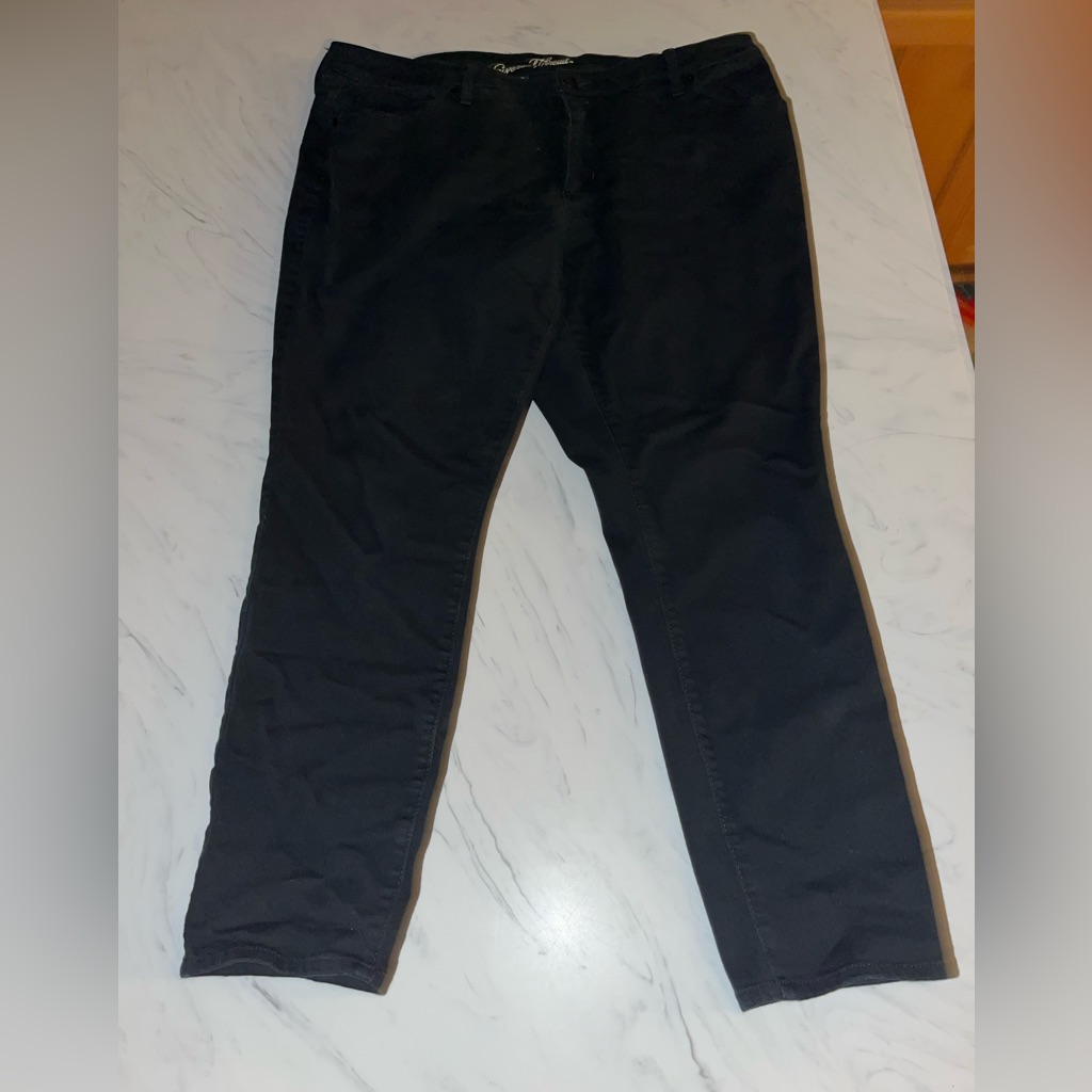 Universal Thread Black Skinny Leg Jeans 18w Stretch Mid Rise Curvy